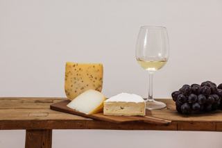 Accords mets et vins : astuces pour un repas sans fausse note