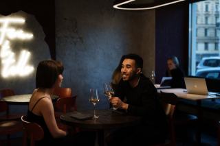 Verre à vin design : sélection de verres originaux 2026